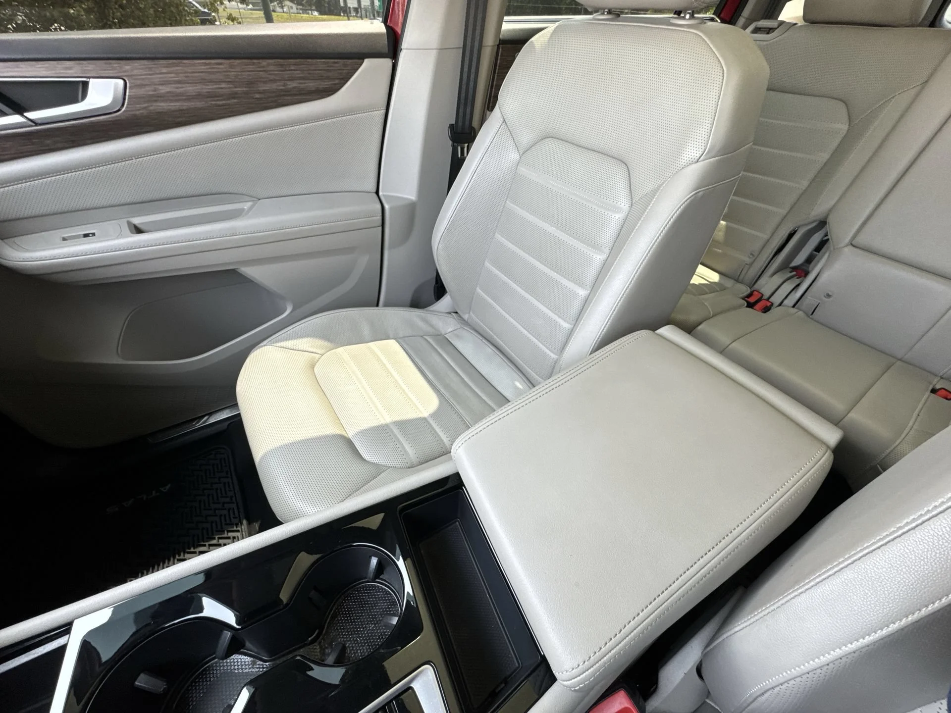2024 Volkswagen Atlas SEL - Photo 20