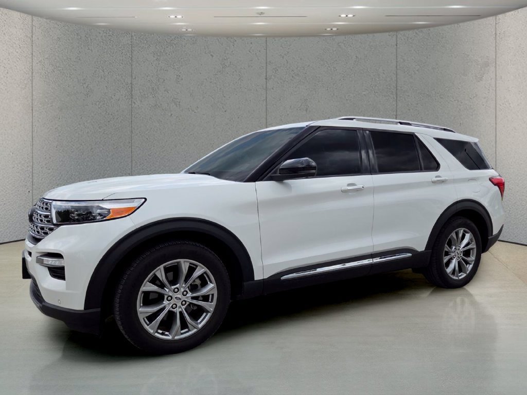 Used 2021 White Metallic Ford Limited image 10