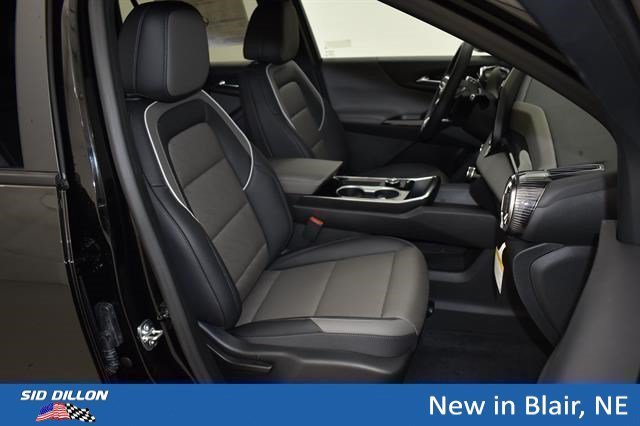 New 2026 Mosaic Black Metallic Chevrolet LT image 8