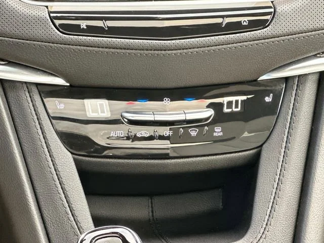 2024 Cadillac XT5 Sport