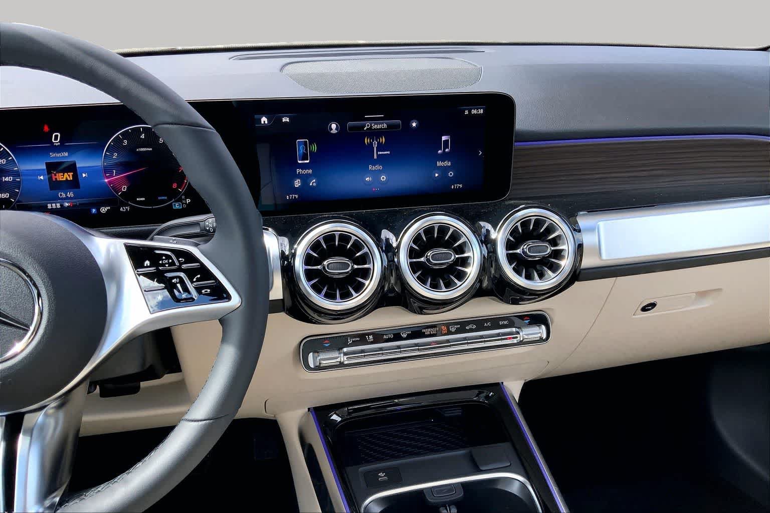 New 2026 Night Black Mercedes-Benz GLB 250 image 6