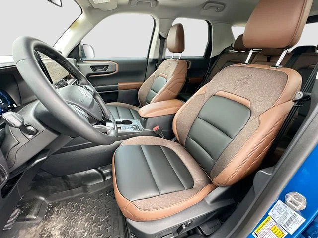 New 2025 Blue Metallic Ford Outer Banks image 15
