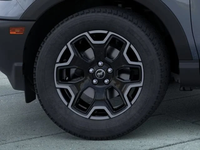 New 2026 Azure Gray Metallic Tri-Coat Ford Outer Banks® image 19