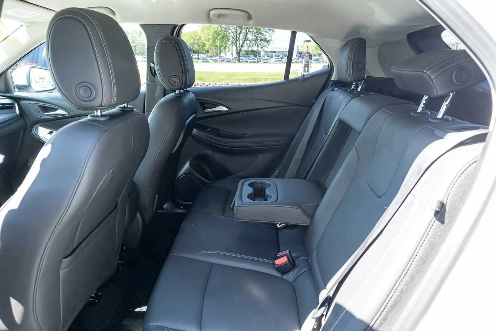 Used 2024 Summit White Buick Sport Touring image 28