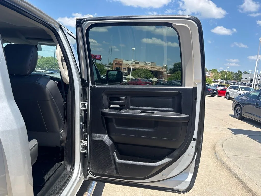 Used 2018 Silver Ram Tradesman image 24
