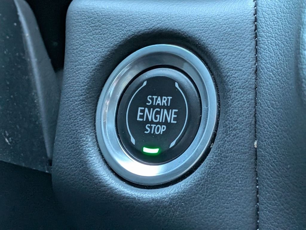 Used 2022 White Chevrolet LT image 15