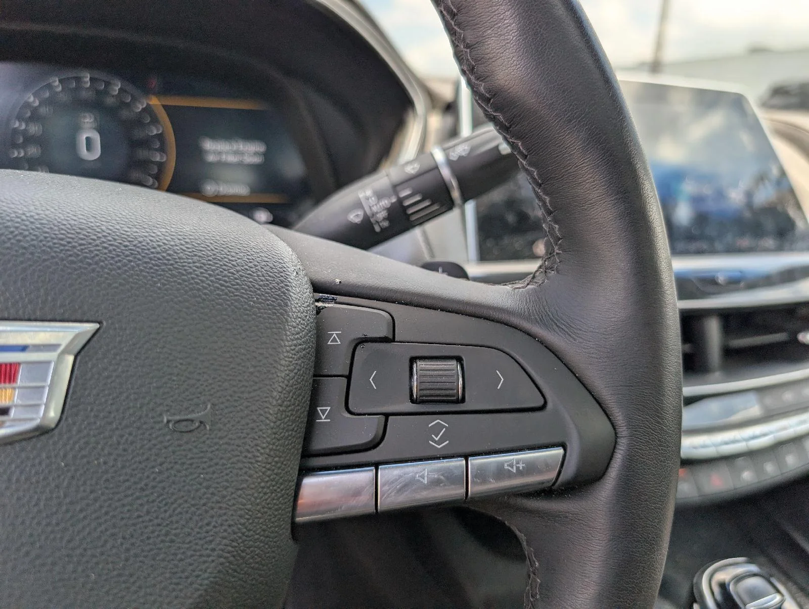 Used 2022 Black Raven Cadillac Premium Luxury image 21