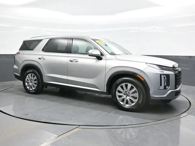 Used 2024 Silver Hyundai SEL image 7