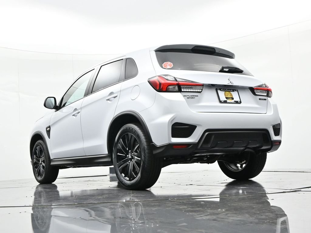 New 2026 White Mitsubishi 2.0 LE image 27