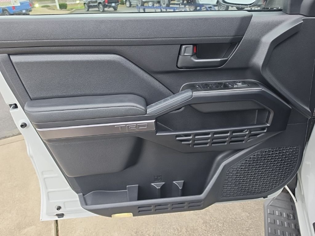 2025 Toyota 4Runner TRD Off-Road - Photo 24