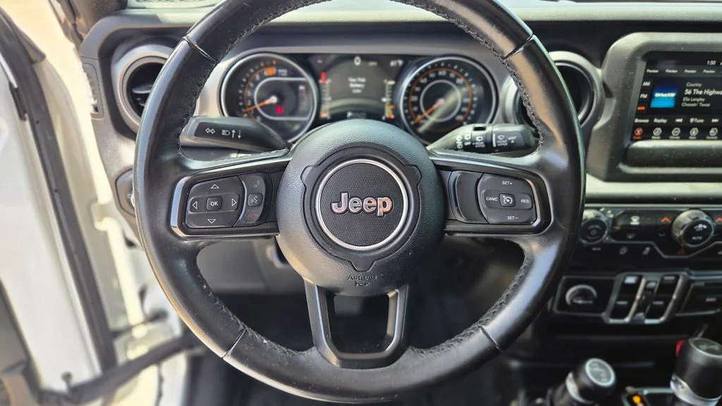 Used 2022 White Jeep Unlimited Willys image 18