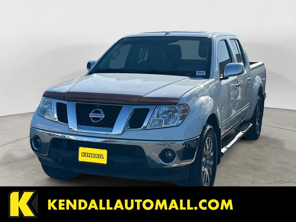 2013 Nissan Frontier 4.0 SL Crew Cab 4X4 AT SWB's photo