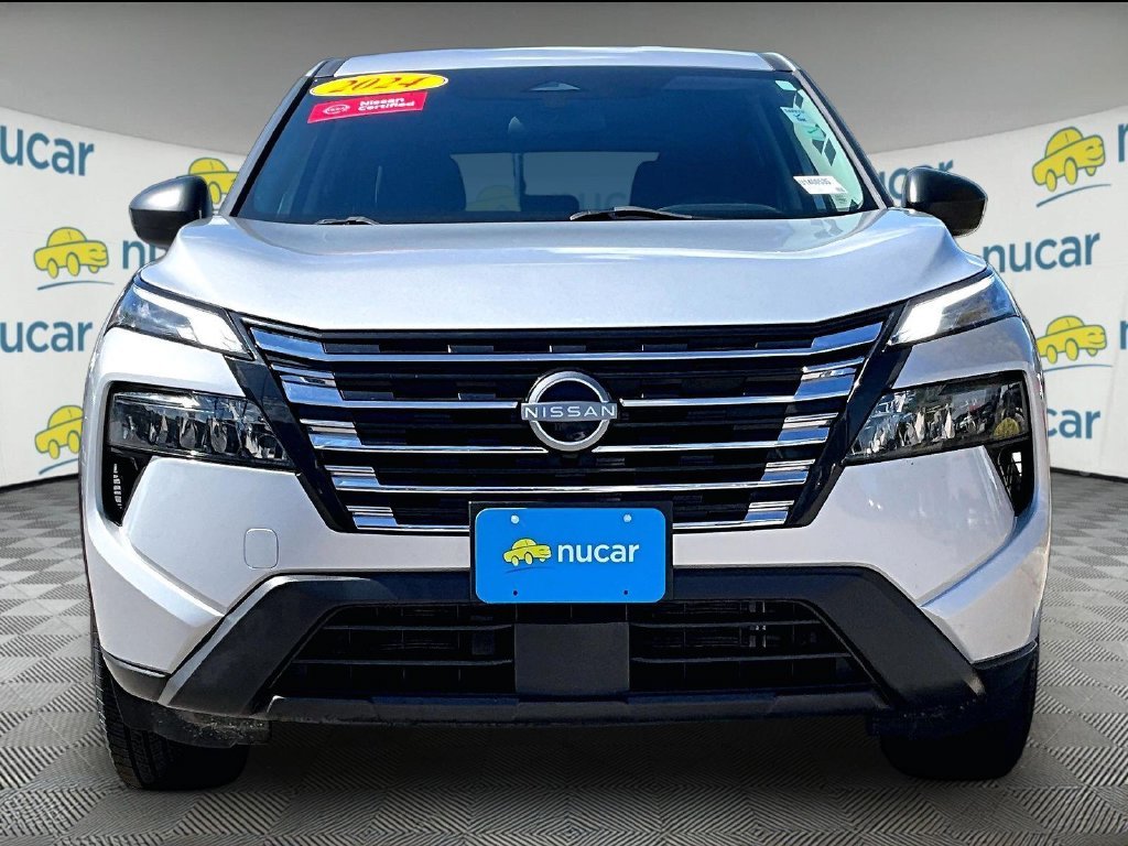 Certified Used 2024 Silver Nissan S image 2