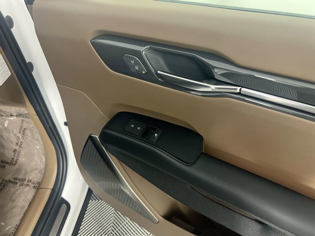 New 2026 Glacial White Pearl / Black Ro Kia GT-Line AWD image 32