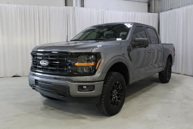 Used 2024 Gray Metallic Ford XLT image 34