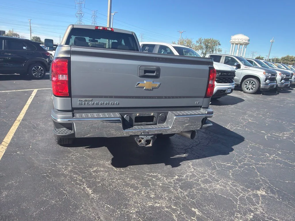 Used 2017 Gray Chevrolet LT image 6