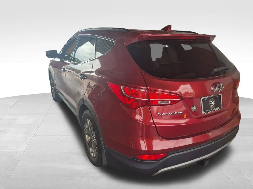 Used 2016 Red Hyundai 2.4 Base image 18