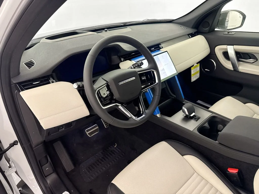 New 2026 Fuji White Land Rover Landmark image 9