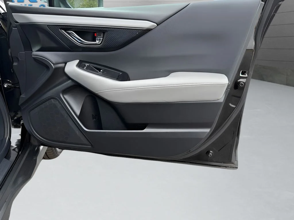 Used 2020 Black Subaru Premium image 27