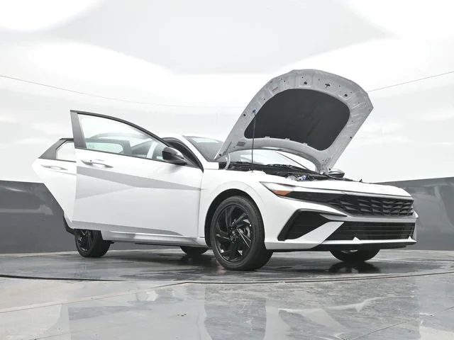 New 2026 White Hyundai SEL Sport image 32