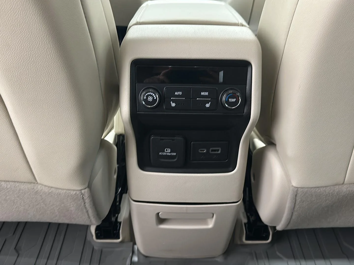 Used 2023 White Frost Tricoat GMC Denali image 24