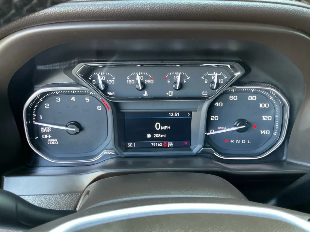 Used 2021 WHITE FROST TRICOAT GMC SLT image 20