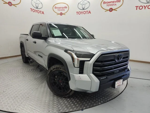 Used 2025 Silver Toyota SR5 image 1