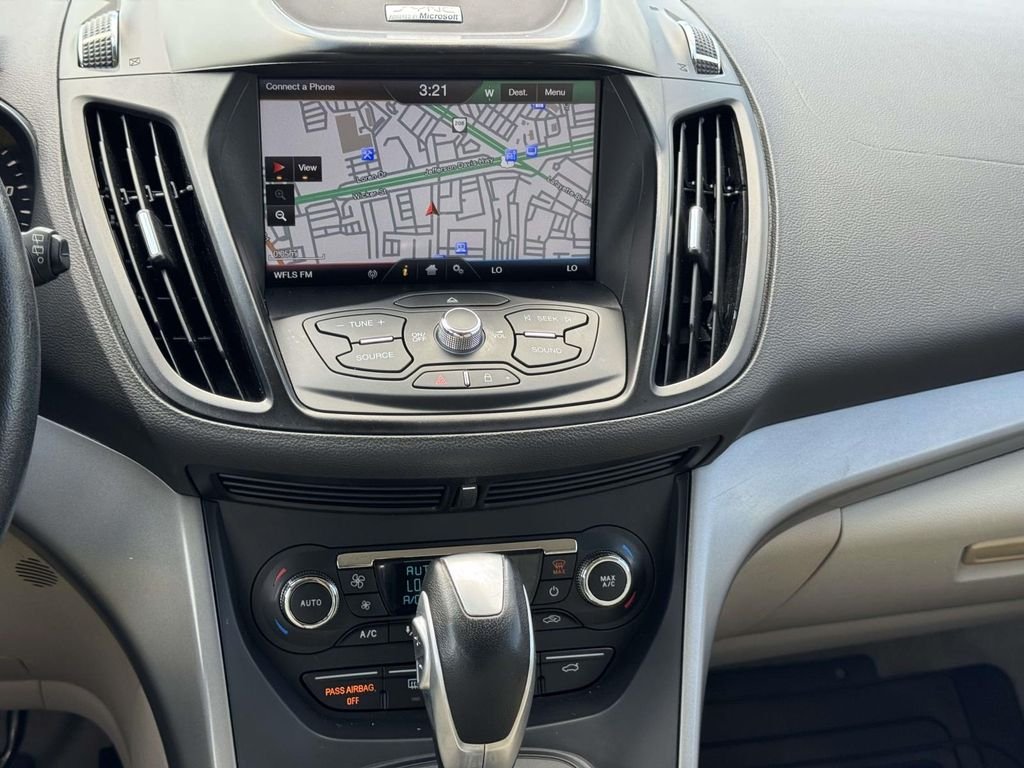 Used 2015 Gray Ford SE image 19
