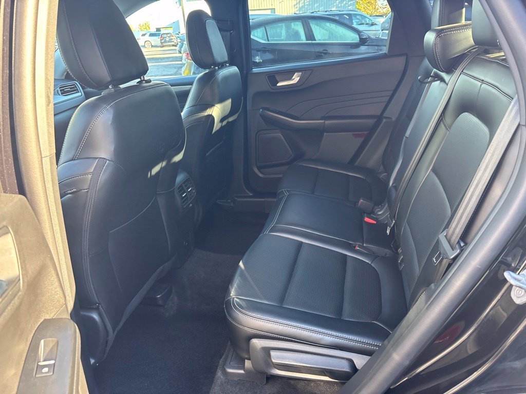 Used 2025 Black Ford Platinum image 15
