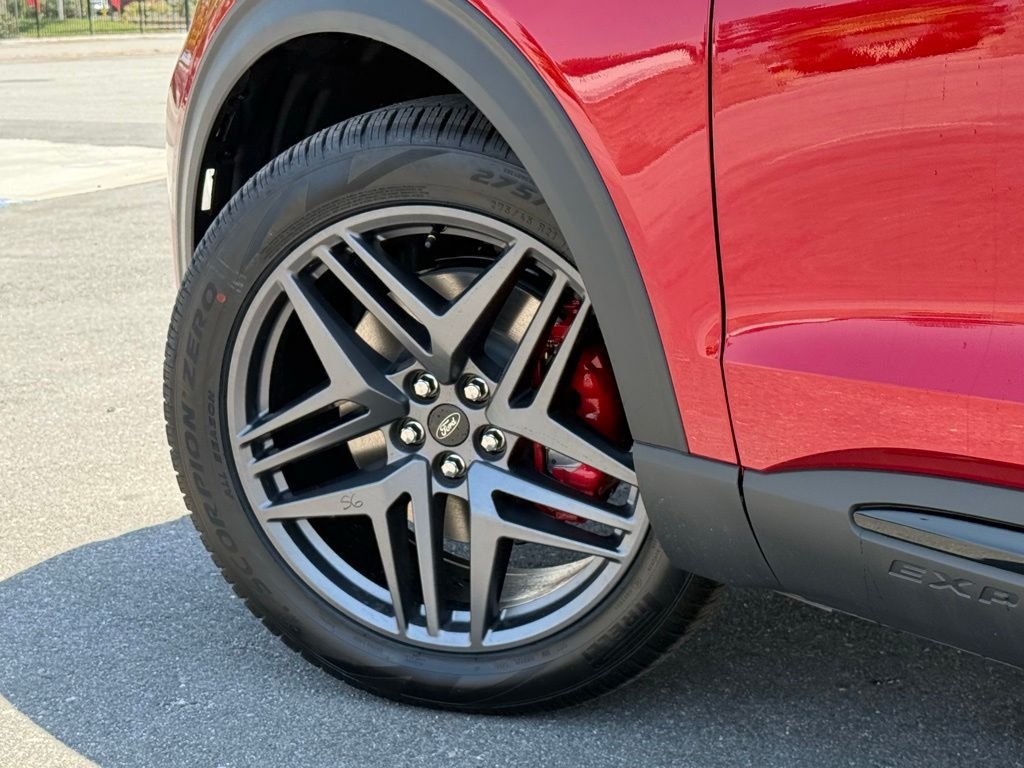 New 2026 Rapid Red Metallic Tinted Clearcoat Ford ST image 15