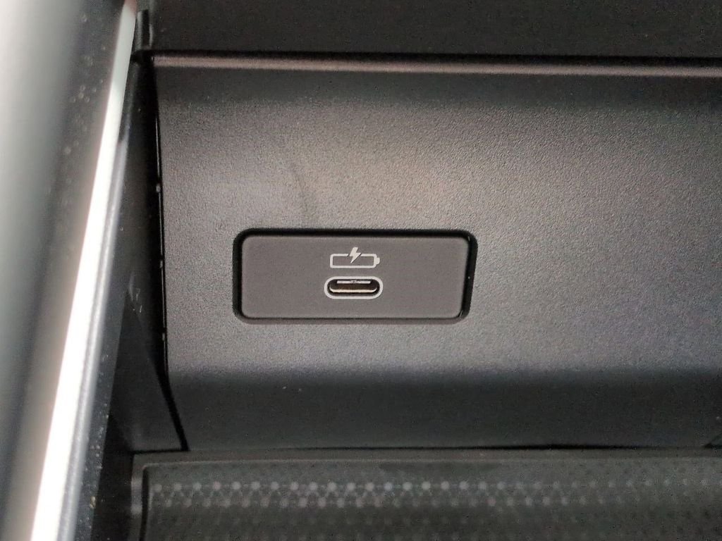 New 2026 Skyscraper Grey Metallic BMW xDrive40i image 23