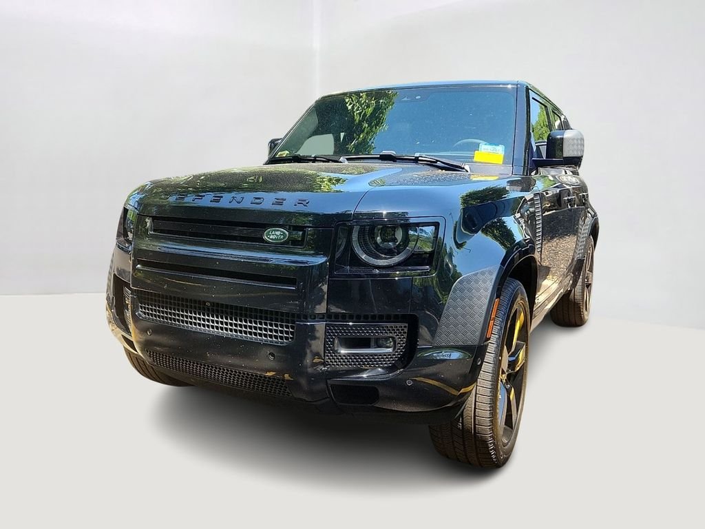 2023 Land Rover Defender V8's photo