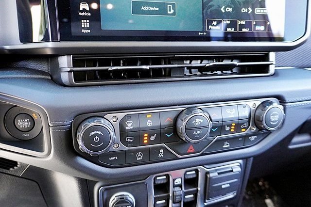 2026 Jeep Wrangler 4-Door Rubicon - Photo 32