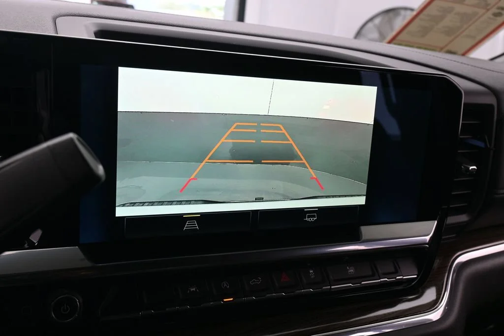 Used 2023 Summit White Chevrolet LT image 18