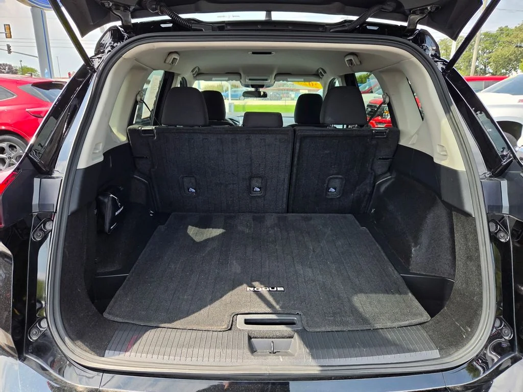 Used 2025 Super Black Nissan S image 31