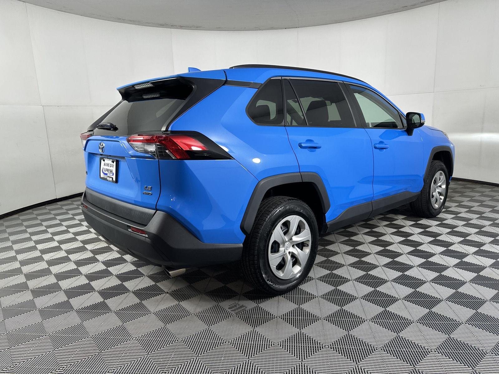 Used 2019 Blue Flame Toyota LE image 18