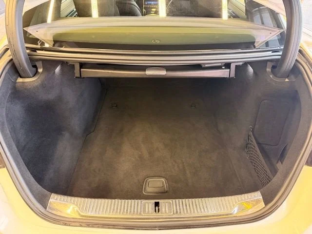 Used 2022 White Mercedes-Benz S 500 image 9