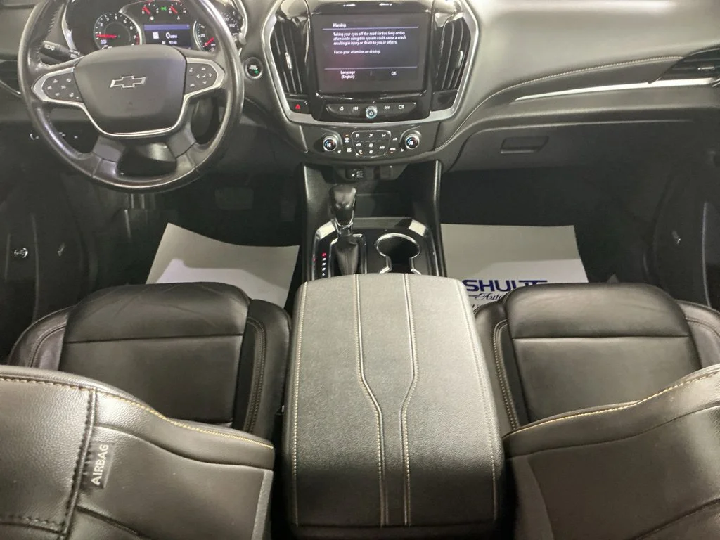 Used 2021 GRAPHITE METALLIC Chevrolet RS image 31