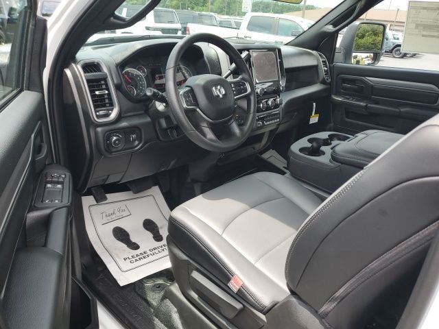 New 2026 Bright White Clearcoat RAM Tradesman image 12