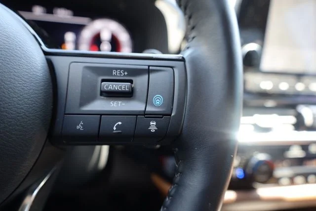 Used 2023 Gray Nissan Platinum image 26