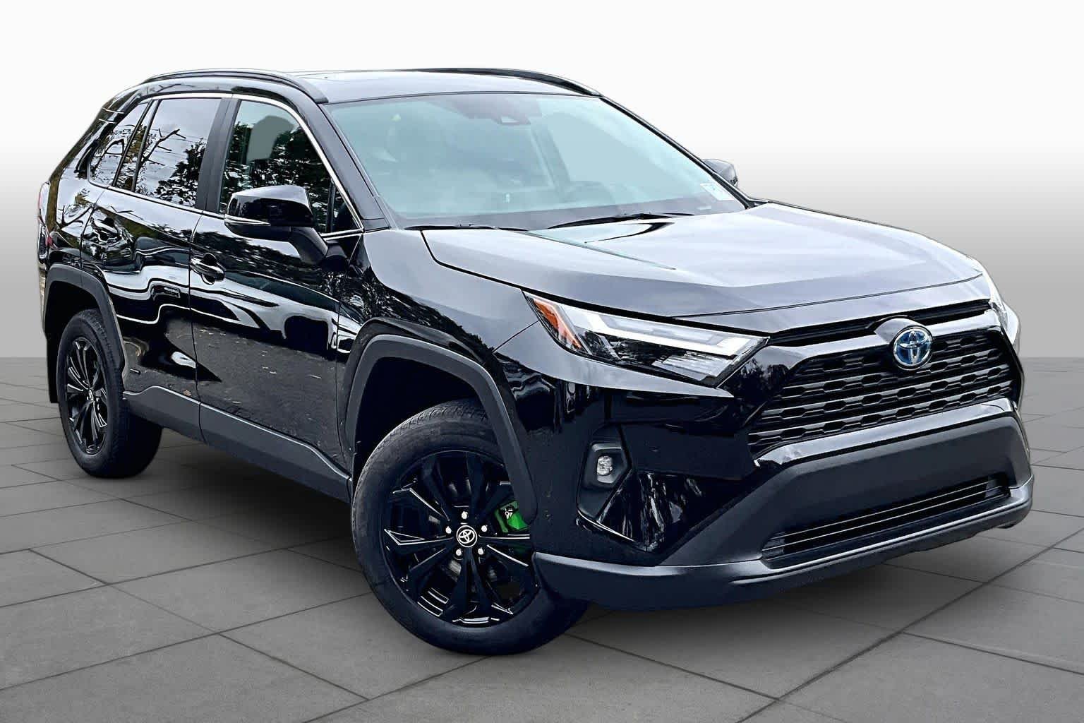 Used 2024 Midnight Black Metallic Toyota Hybrid XLE Premium image 3