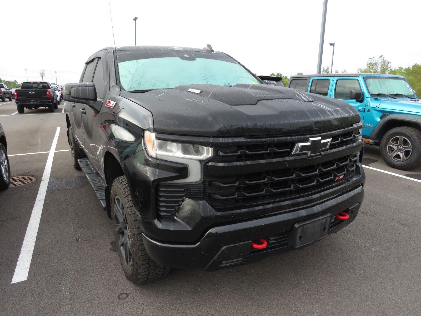 Used 2025 Black Chevrolet LT Trail Boss image 3