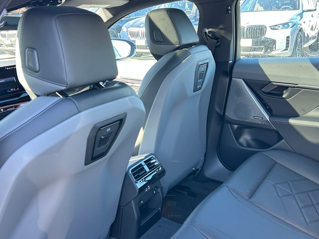 New 2027 Dark Graphite Metallic BMW eDrive40 image 27
