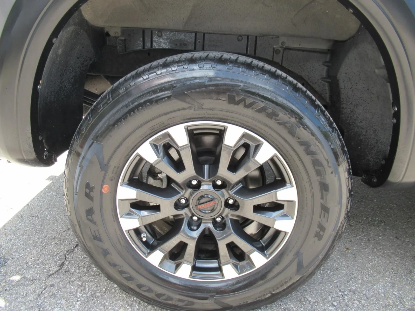 Used 2022 Gray Nissan PRO-4X image 8