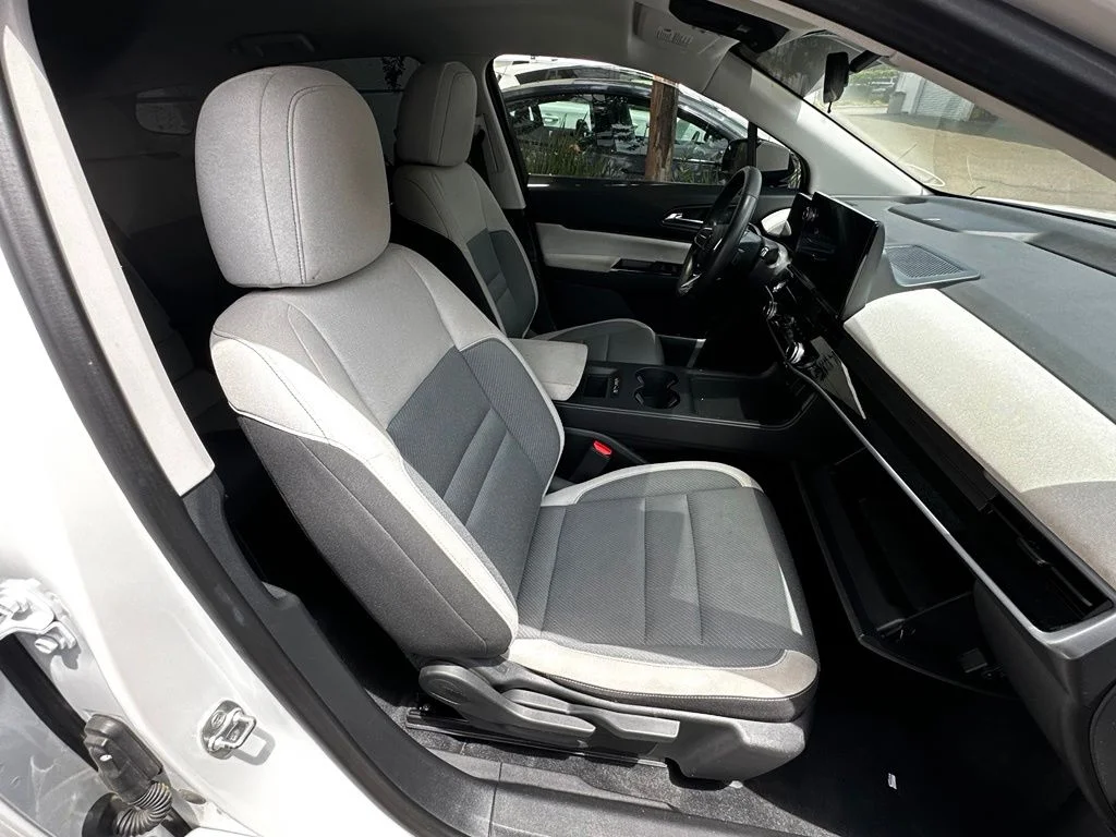 Used 2024 White Honda EX image 17
