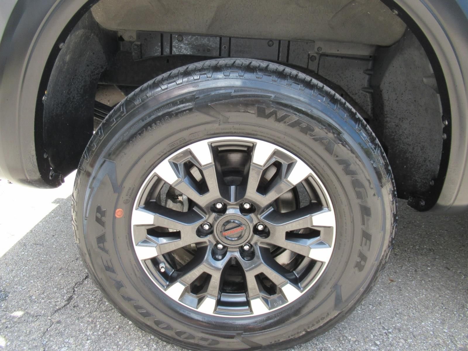 Used 2022 Gray Nissan PRO-4X image 8