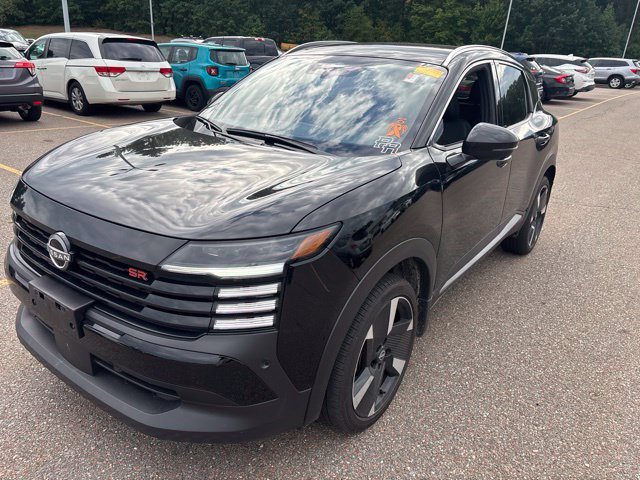 Certified Used 2025 Super Black Nissan SR image 3
