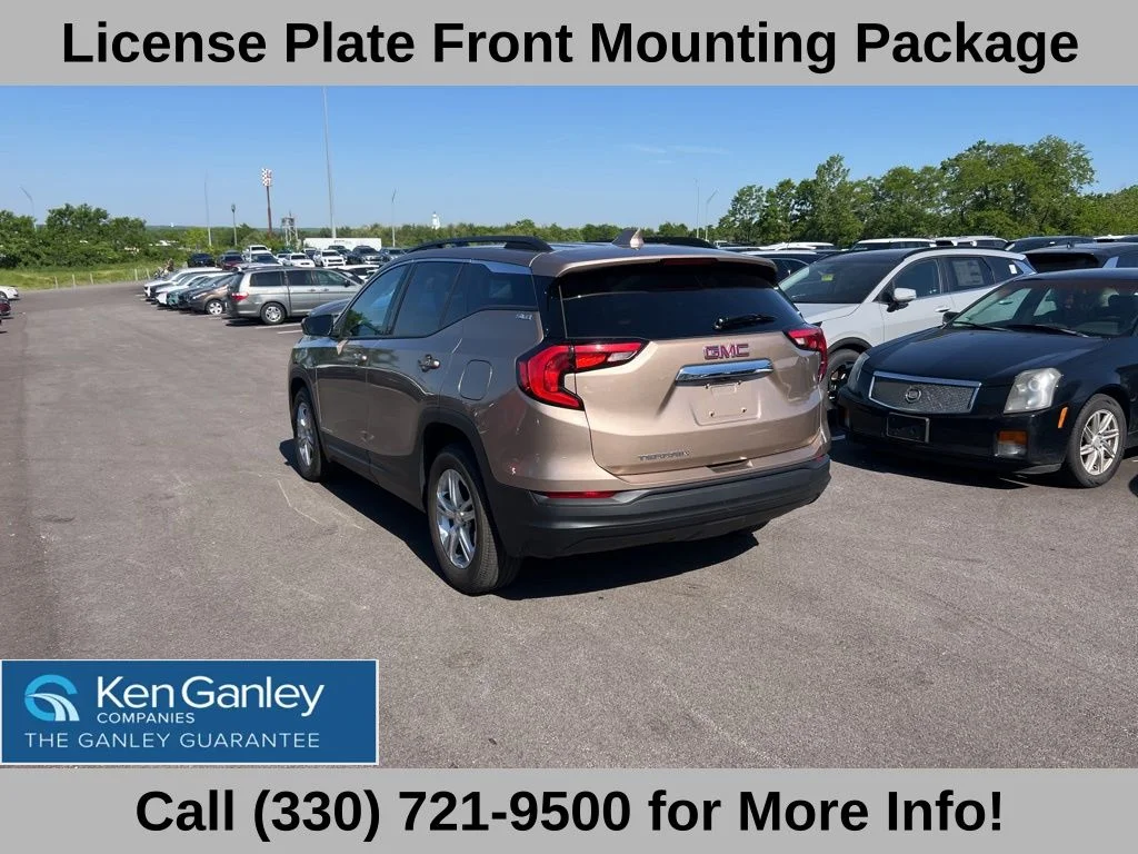 Used 2018 Brown GMC SLE image 7