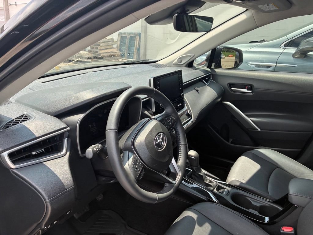 Used 2022 Black Toyota XLE image 20