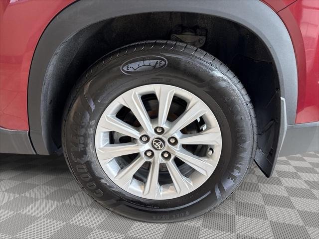 Certified Used 2024 RUBY FLARE PEARL Toyota  image 8